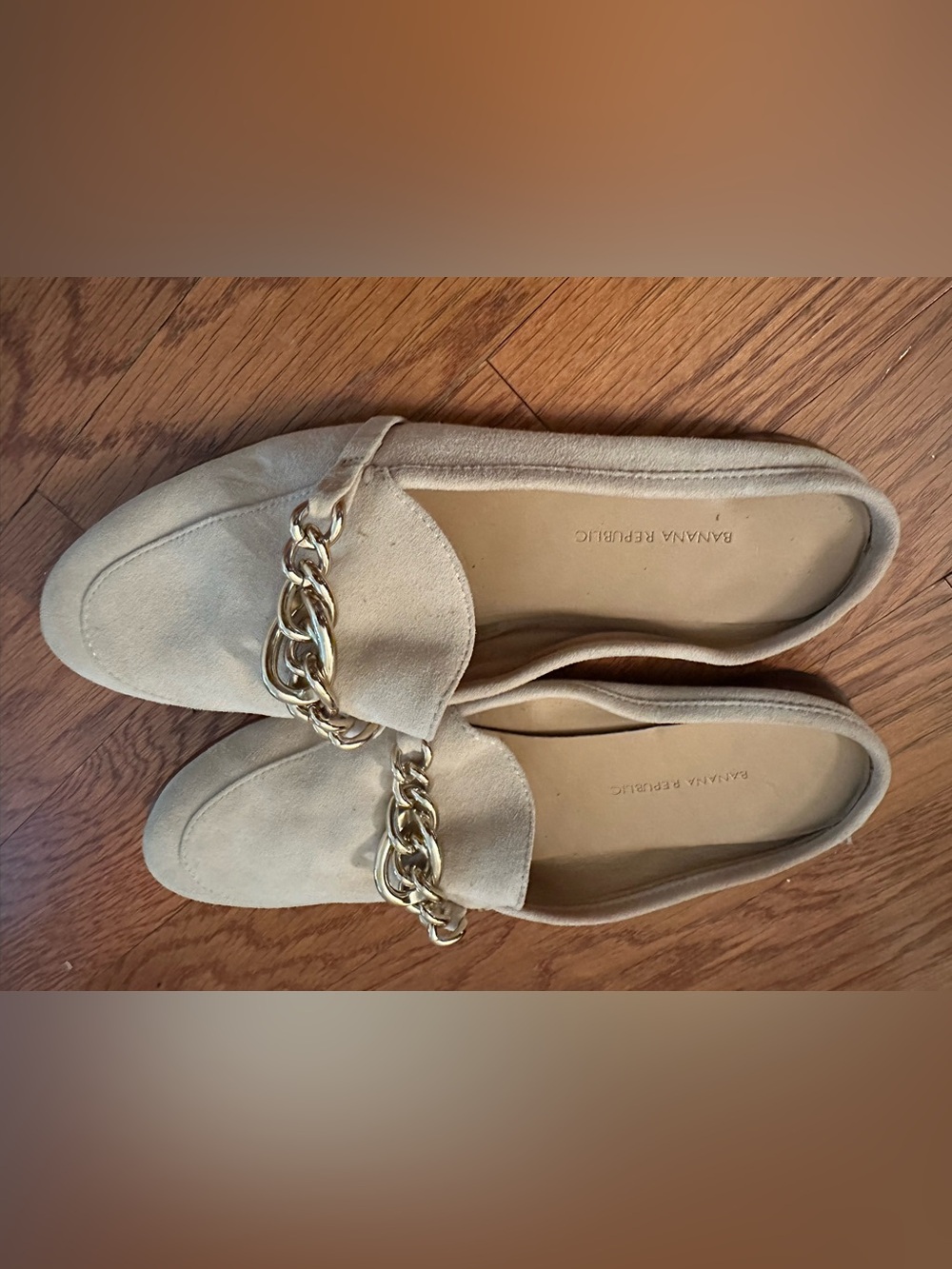 Banana Republic Women's Taupe Suede Loafers with Gold Chain